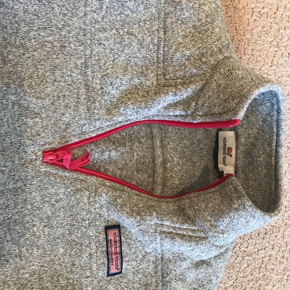 Vineyard Vines pull-over - Picture 2 of 3